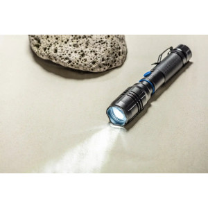 Latarka LED z wbudowanym akumulatorem 1800mAh, 8W, 800lm, 6400K, IP20, czarna LA8WT2-60