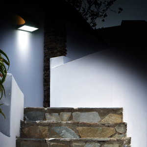 Lampa solarna LED 6,8 W czarna z czujnikiem ruchu i zmierzchu, światło z przodu i tyłu z dwoma funkcjami pracy EKO3881